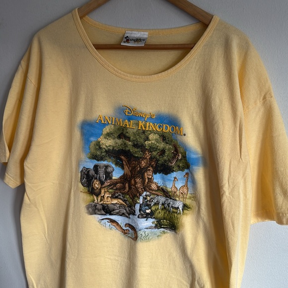 Vintage Walt Disney Animal Kingdom T-Shirt / XL / Women's / 2000s - Picture 5 of 7